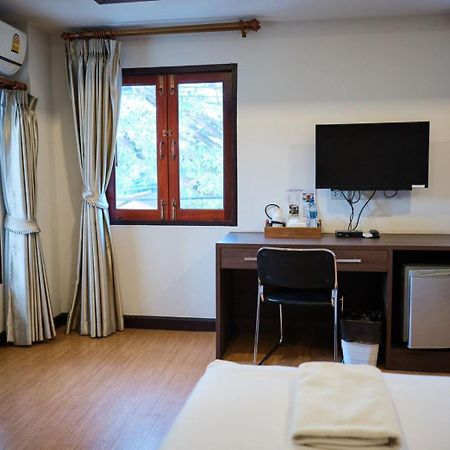 Chorlada Lanna Hotel Chiang Mai Luaran gambar