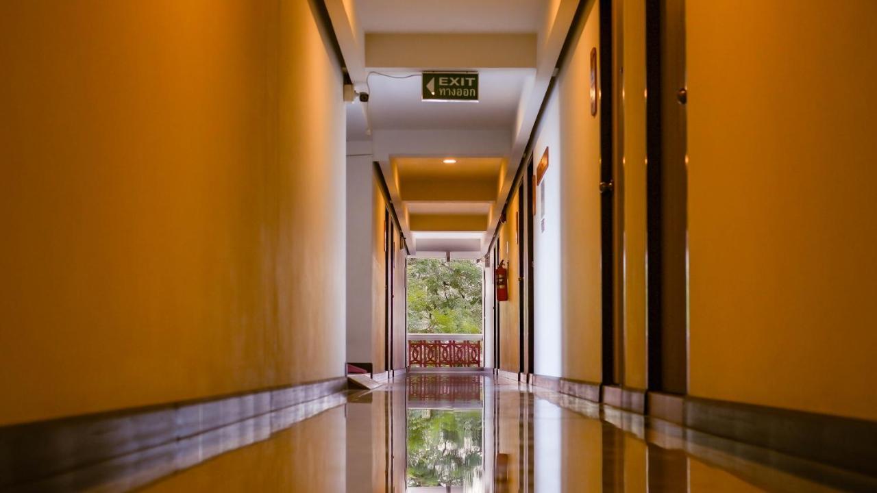 Chorlada Lanna Hotel Chiang Mai Luaran gambar