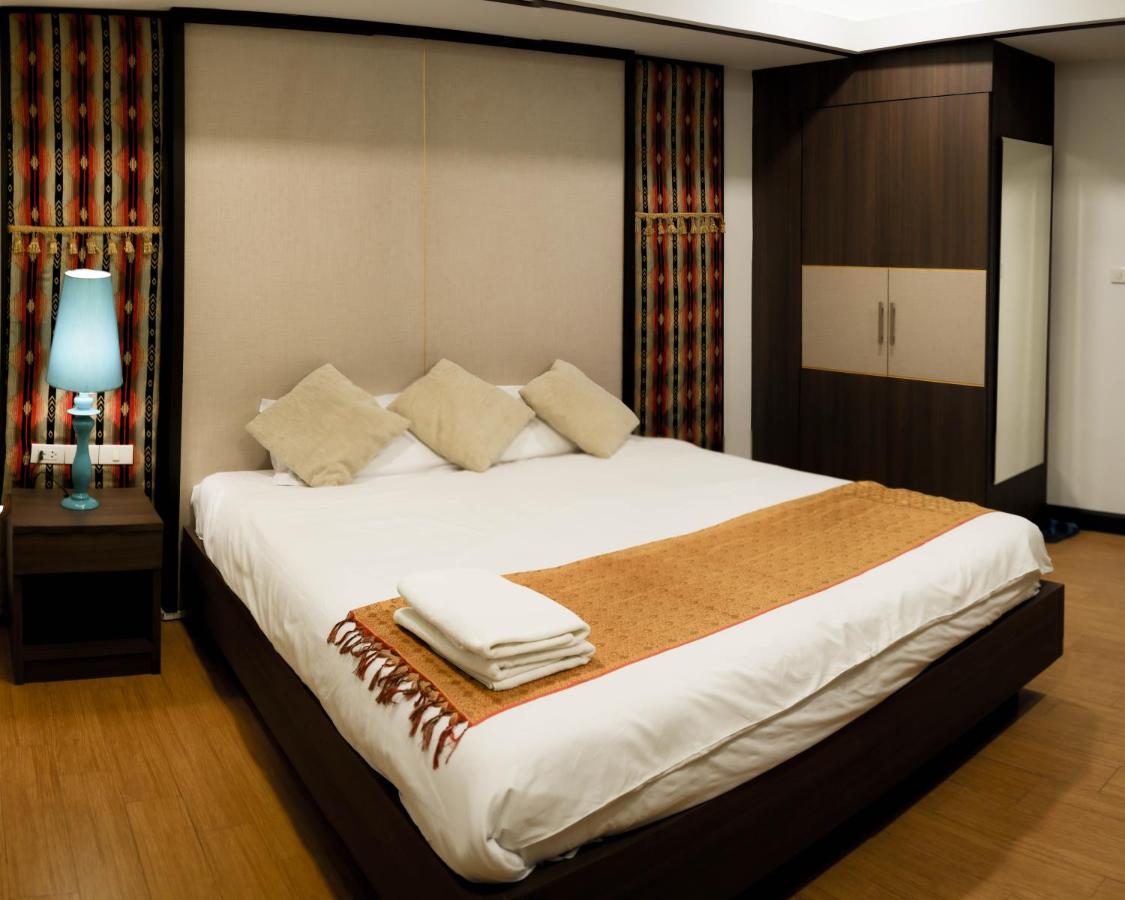 Chorlada Lanna Hotel Chiang Mai Luaran gambar