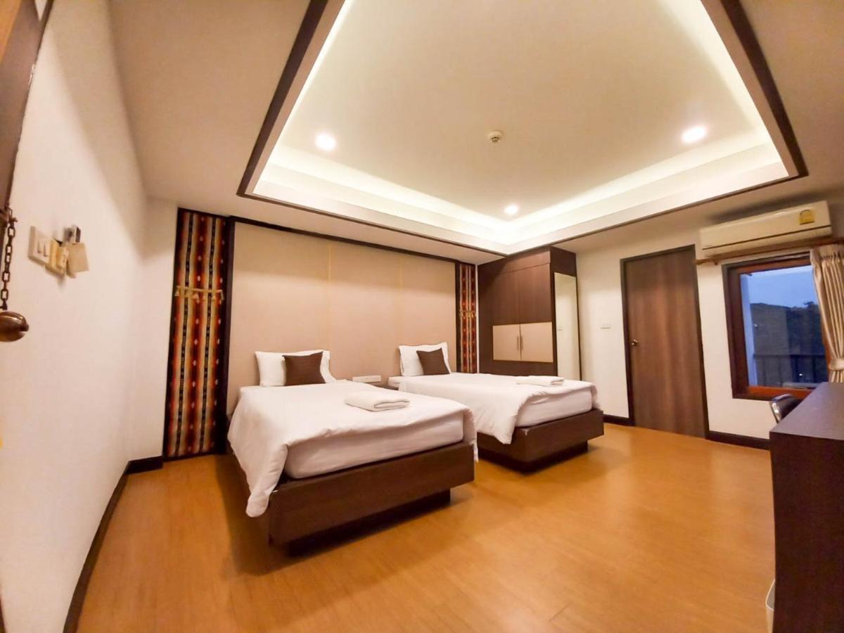 Chorlada Lanna Hotel Chiang Mai Luaran gambar