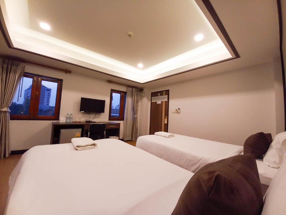 Chorlada Lanna Hotel Chiang Mai Luaran gambar
