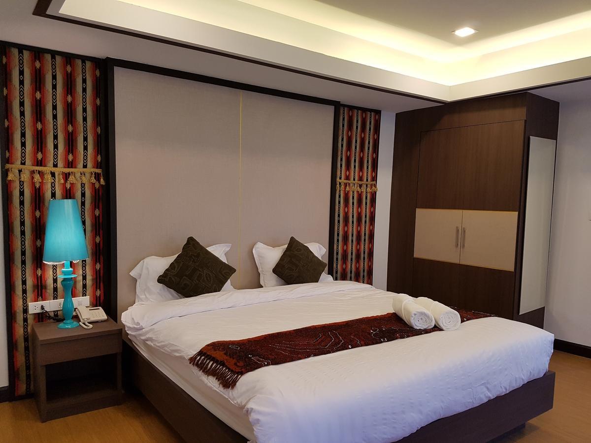 Chorlada Lanna Hotel Chiang Mai Luaran gambar
