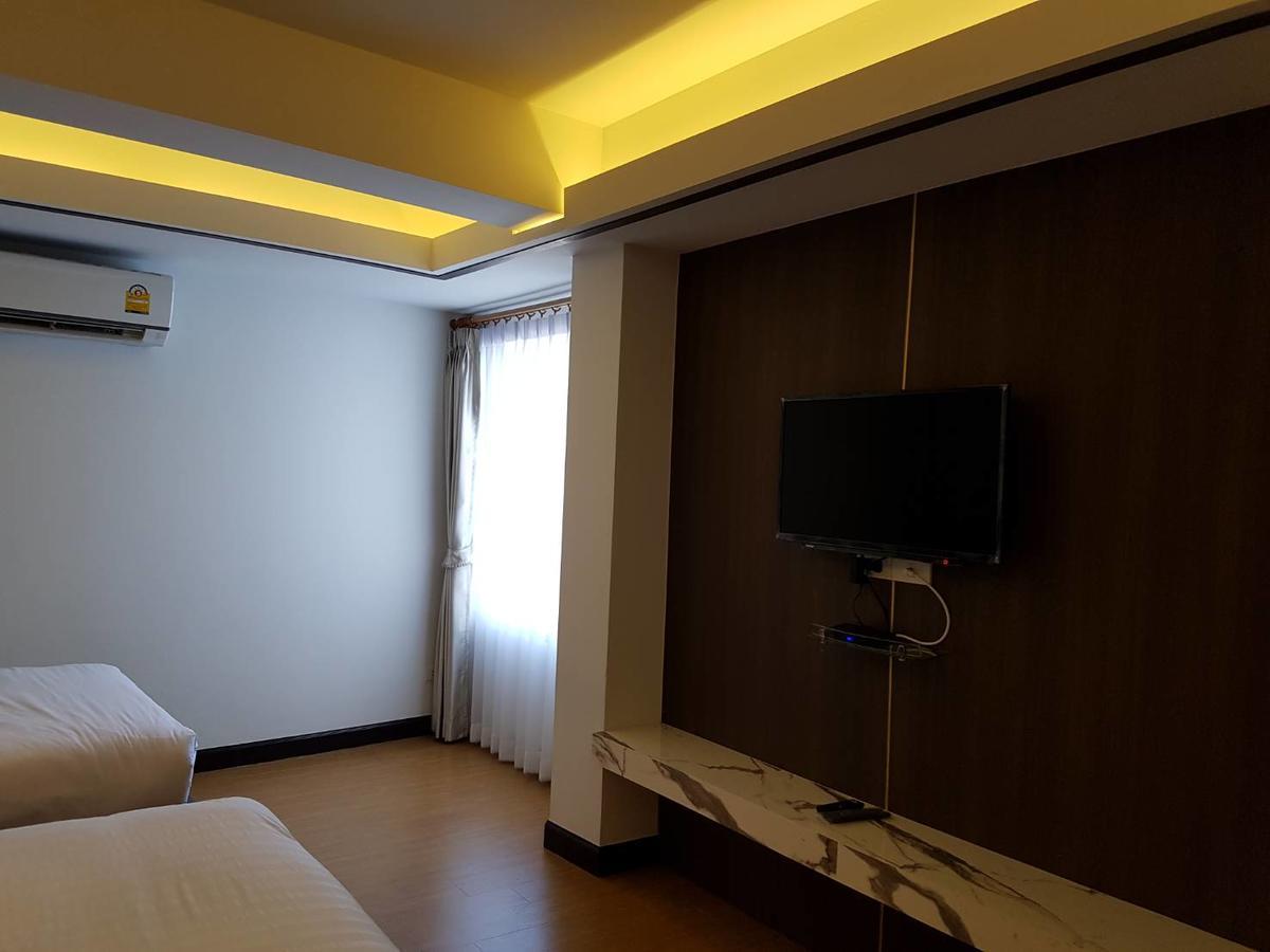 Chorlada Lanna Hotel Chiang Mai Luaran gambar